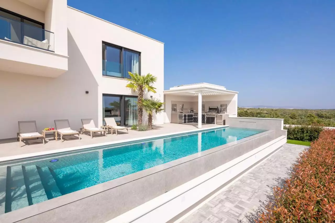 Дом 320м² в Хорватии, Водице. Стоимостью 1600000€ аренда фото-5