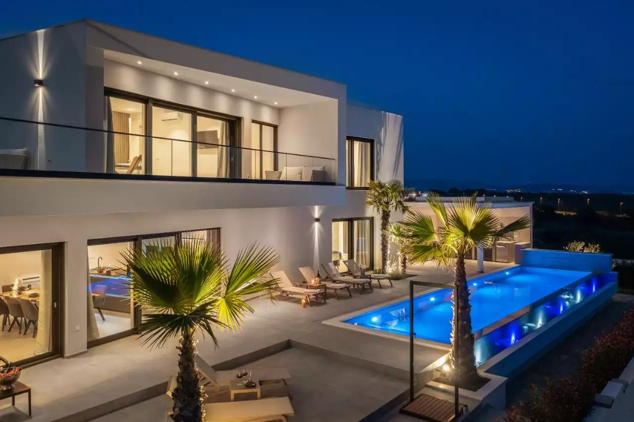 Дом 320м² в Хорватии, Водице. Стоимостью 1600000€ аренда фото-7
