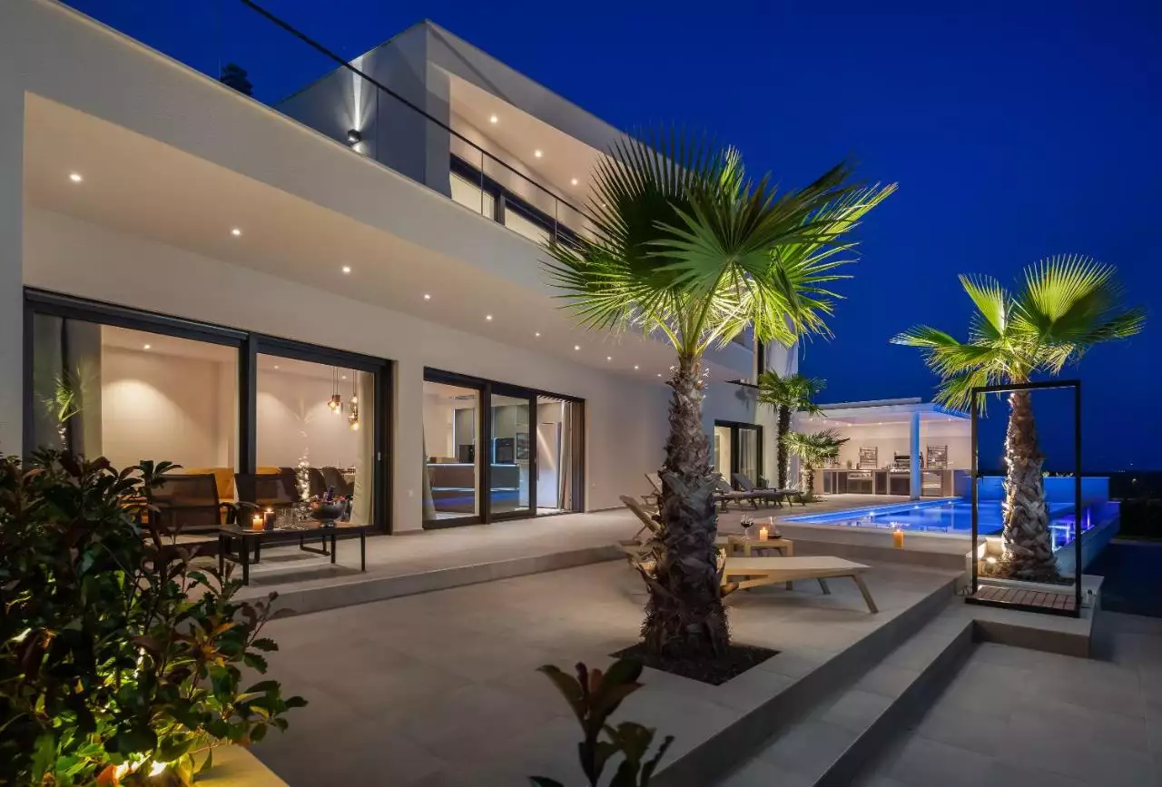 Дом 320м² в Хорватии, Водице. Стоимостью 1600000€ аренда фото-8