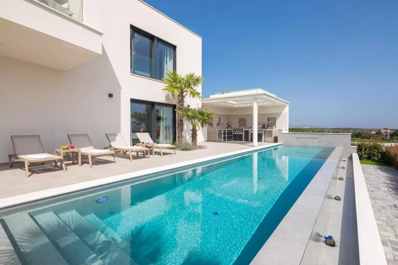 Дом 320м² в Хорватии, Водице. Стоимостью 1600000€ аренда фото-11