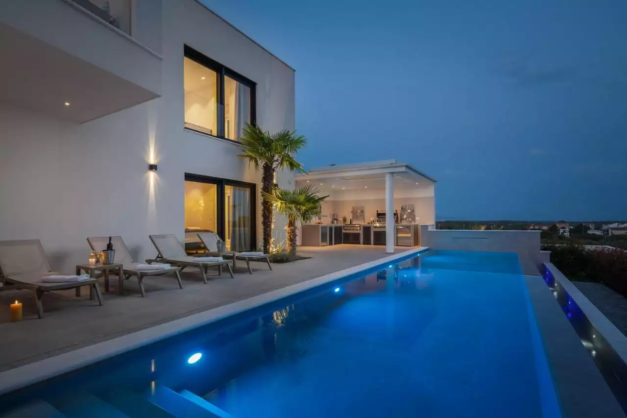 Дом 320м² в Хорватии, Водице. Стоимостью 1600000€ аренда фото-21
