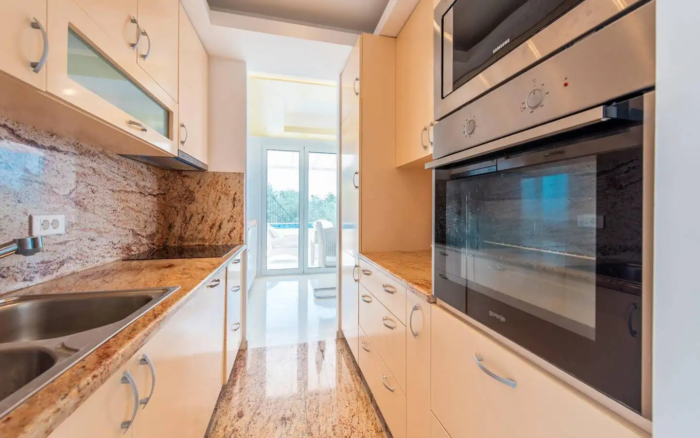 Вилла 270м² в Черногории, Режевичи. Стоимостью 3000000€ аренда фото-22