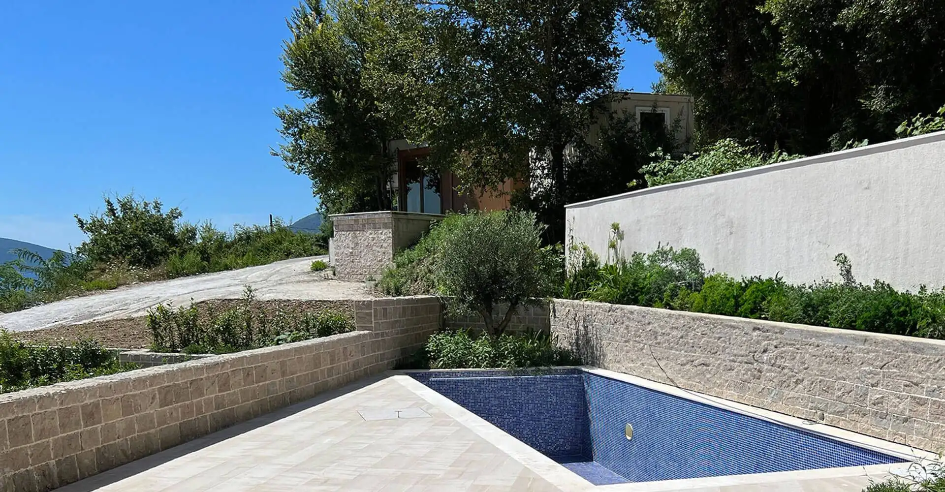 Таунхаус 241м² в Черногории, Тиват. Стоимостью 610000€ аренда фото-11