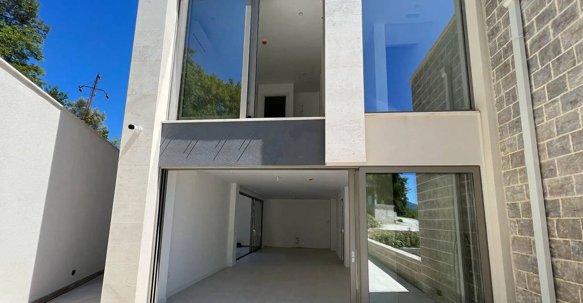 Таунхаус 241м² в Черногории, Тиват. Стоимостью 610000€ аренда фото-15
