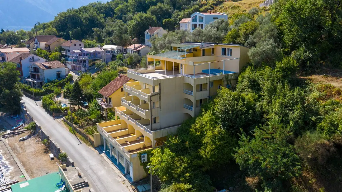 Отель, гостиница 728м² в Черногории, Столив. Стоимостью 2370000€ аренда фото-6