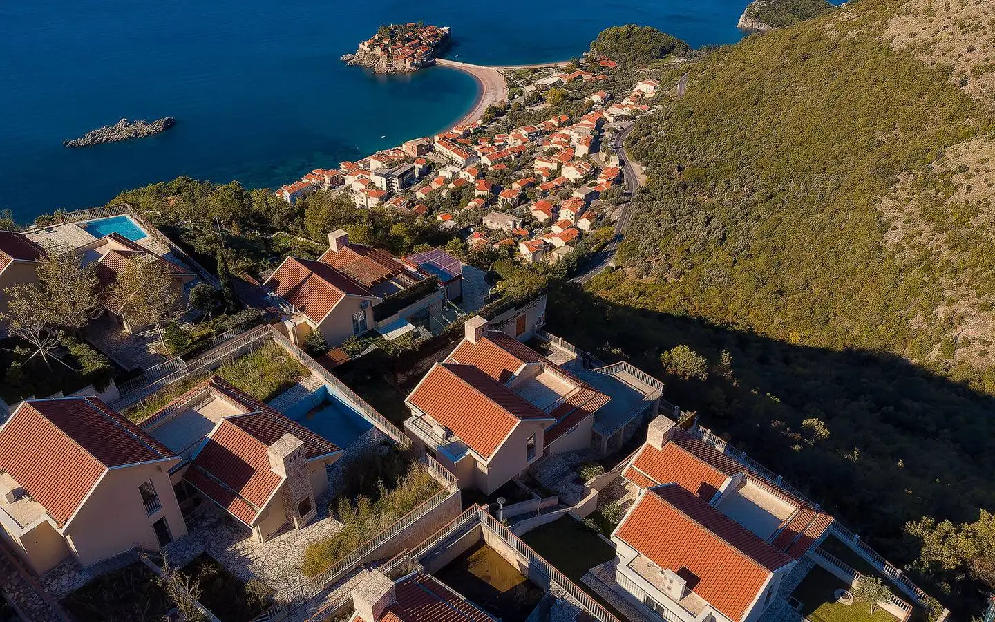 Вилла 216м² в Черногории, Будва. Стоимостью 400000€ аренда фото-9