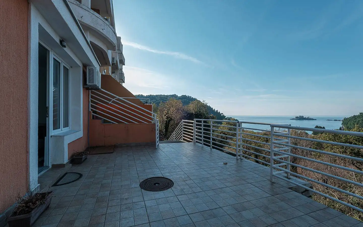 Отель, гостиница 700м² в Черногории, Петровац. Стоимостью 745000€ аренда фото-5
