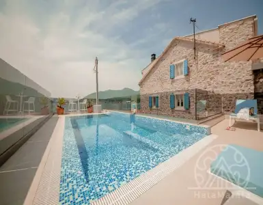 Купить виллу в Черногории 1200000€