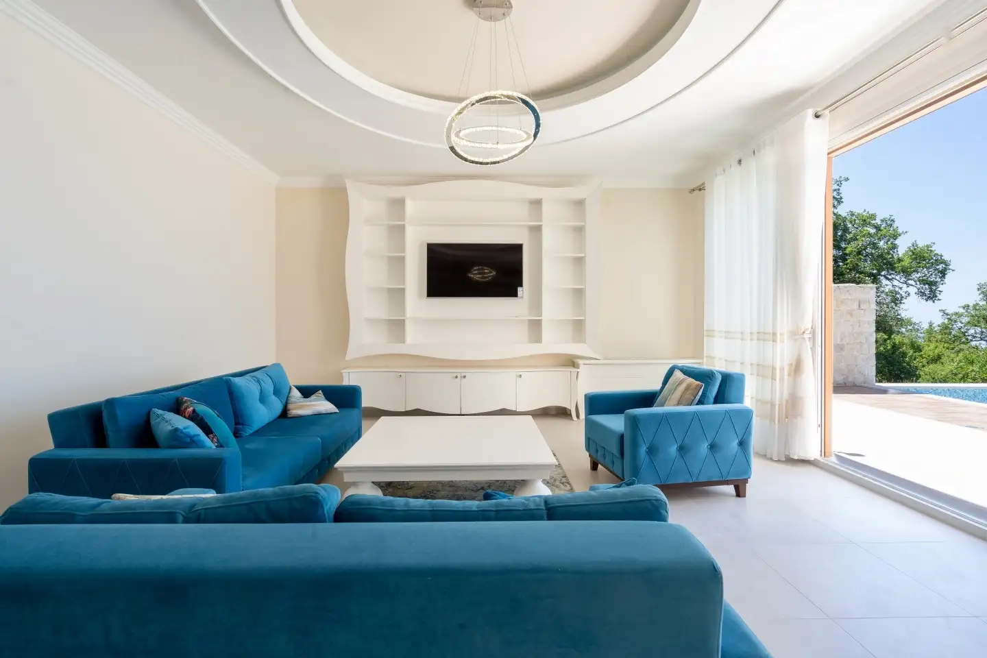 Вилла 605м² в Черногории, Режевичи. Стоимостью 1600000€ аренда фото-6