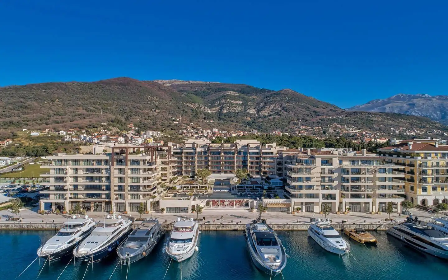 Квартира 105м² в Черногории, Тиват. Стоимостью 1061784€ аренда фото-2