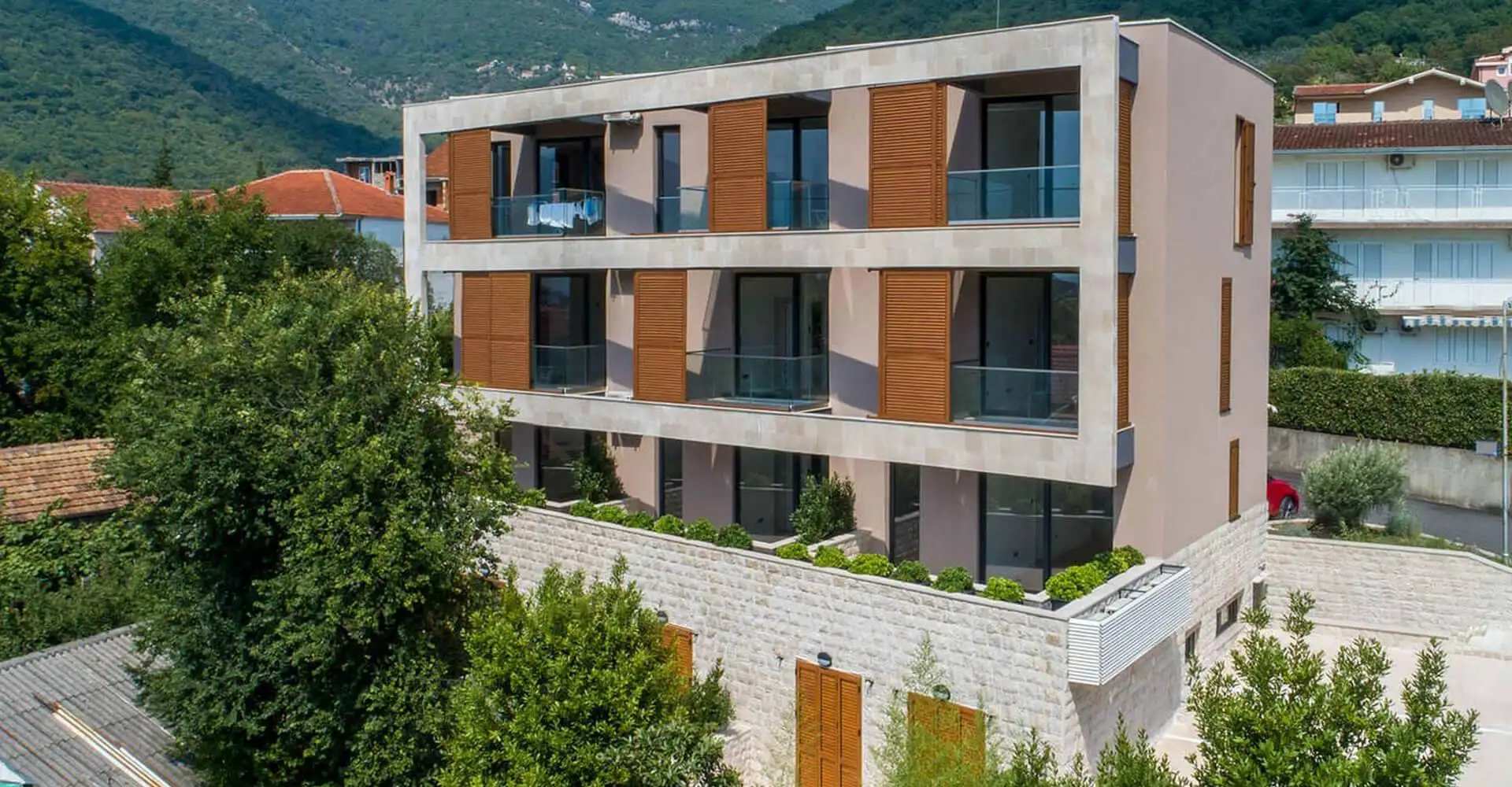 Квартира 55м² в Черногории, Тиват. Стоимостью 275000€ аренда фото-1