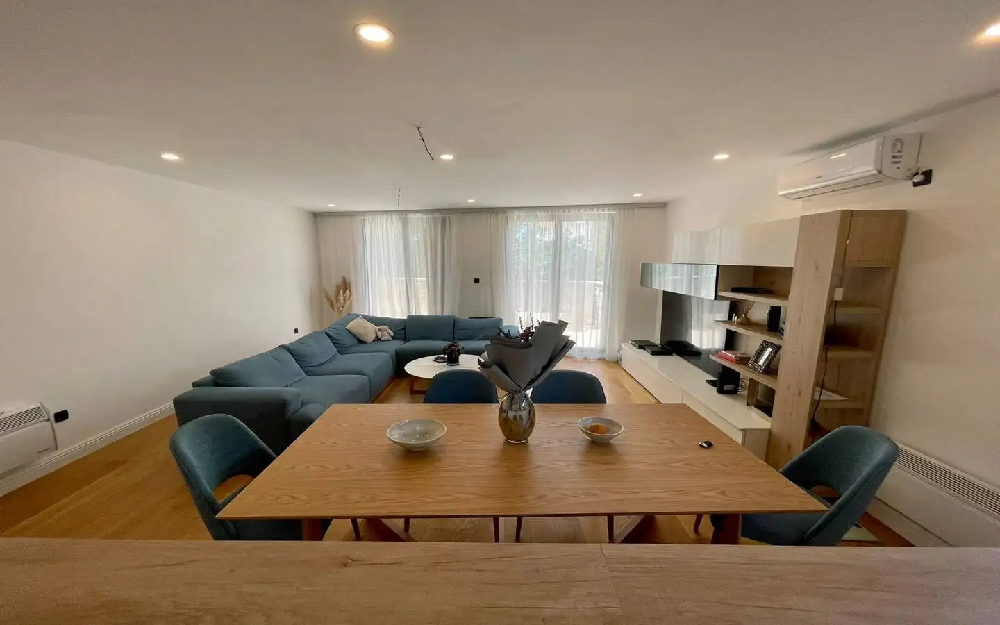 Квартира 55м² в Черногории, Тиват. Стоимостью 275000€ аренда фото-4