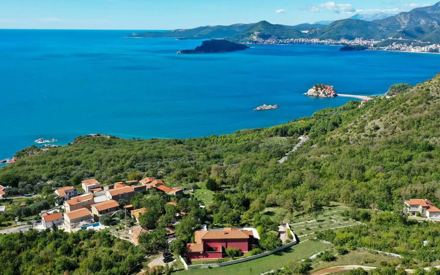 Вилла 393м² в Черногории, Будва. Стоимостью 3500000€ аренда фото-3