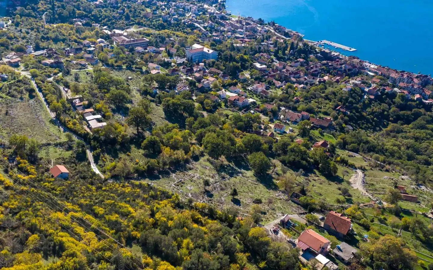 Земельный участок 1м² в Черногории, Рисан. Стоимостью 5731320€ аренда фото-4