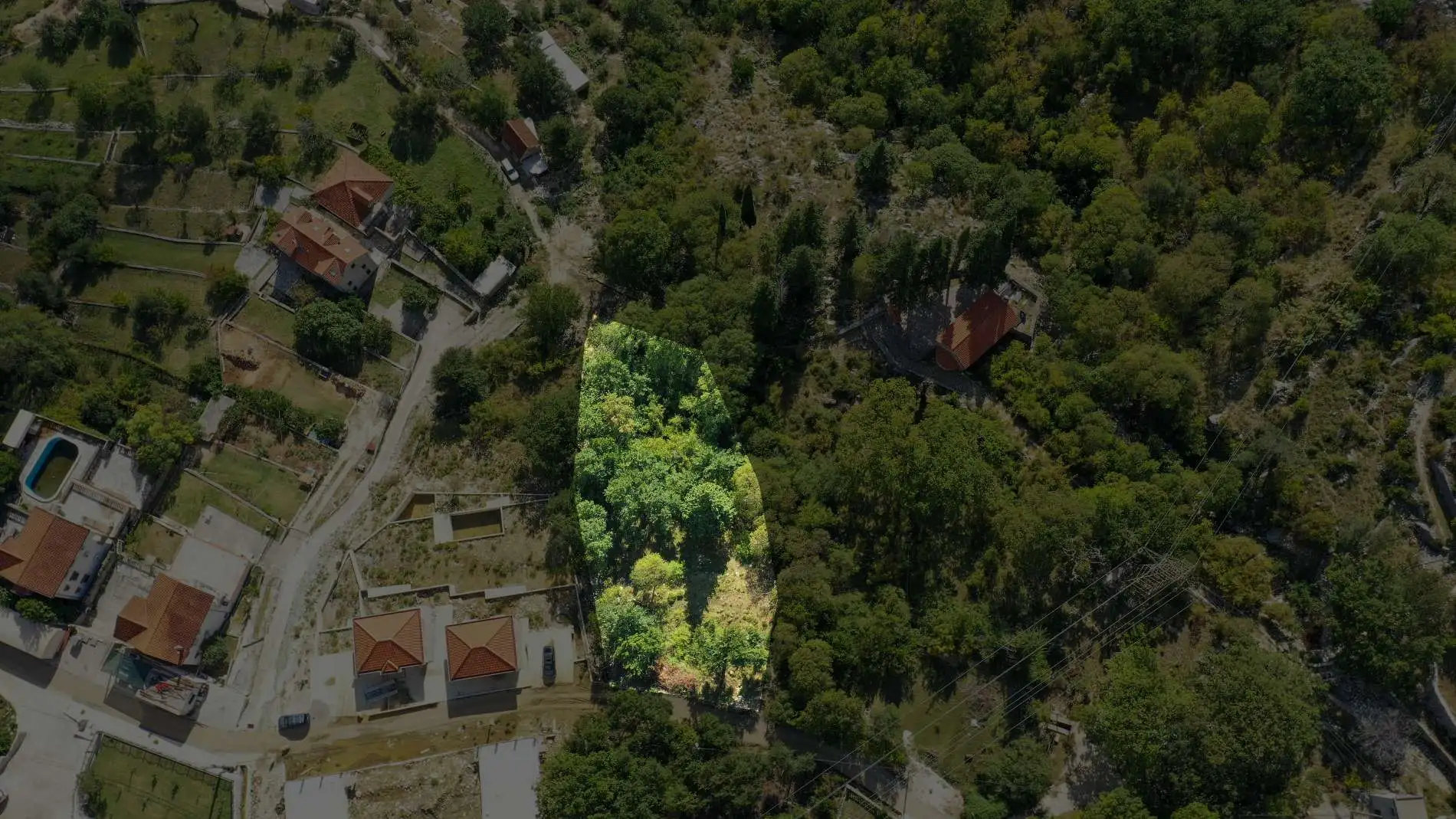 Другие объекты 1360м² в Черногории, Рисан. Стоимостью 300000€ аренда фото-1