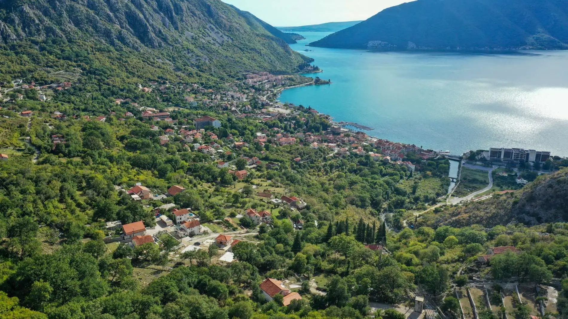 Другие объекты 1360м² в Черногории, Рисан. Стоимостью 300000€ аренда фото-2
