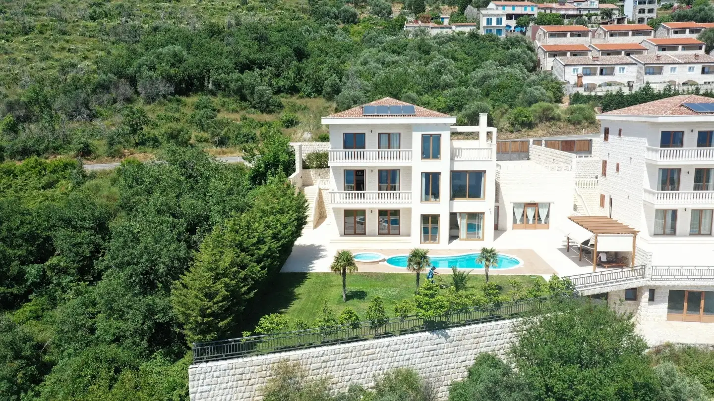 Вилла 632м² в Черногории, Режевичи. Стоимостью 1800000€ аренда фото-33