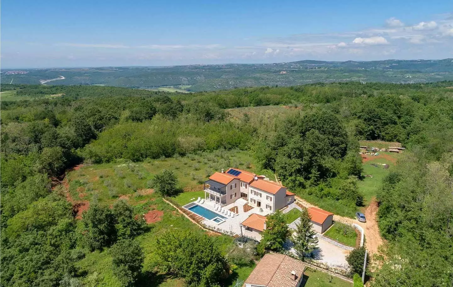 Дом 450м² в Хорватии, Новиград. Стоимостью 1300000€ аренда фото-1