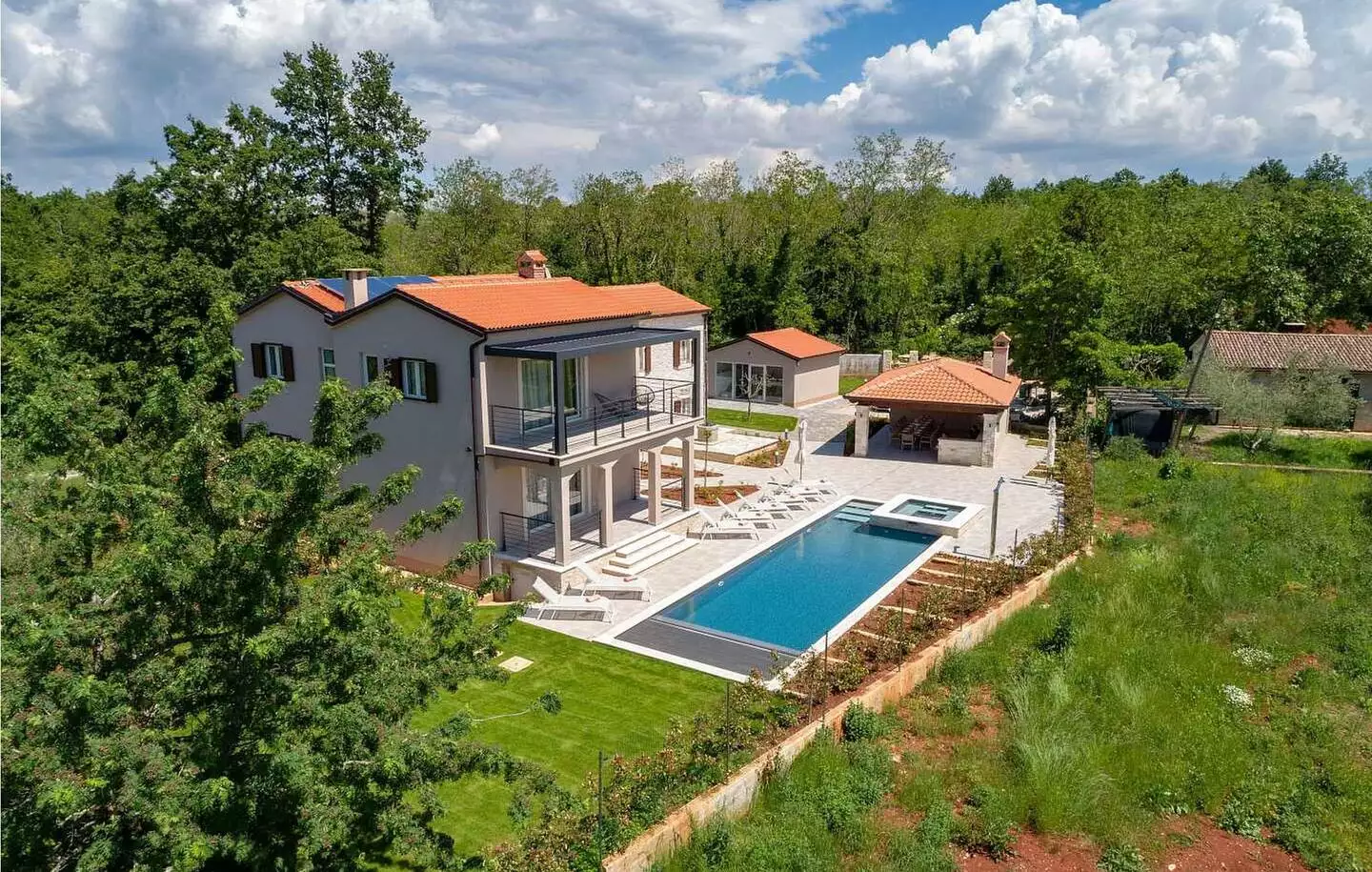 Дом 450м² в Хорватии, Новиград. Стоимостью 1300000€ аренда фото-6