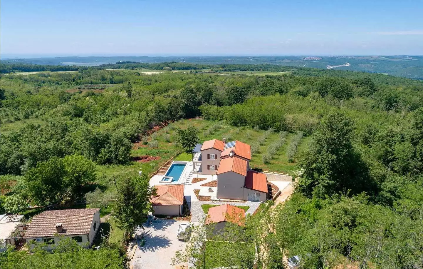 Дом 450м² в Хорватии, Новиград. Стоимостью 1300000€ аренда фото-7