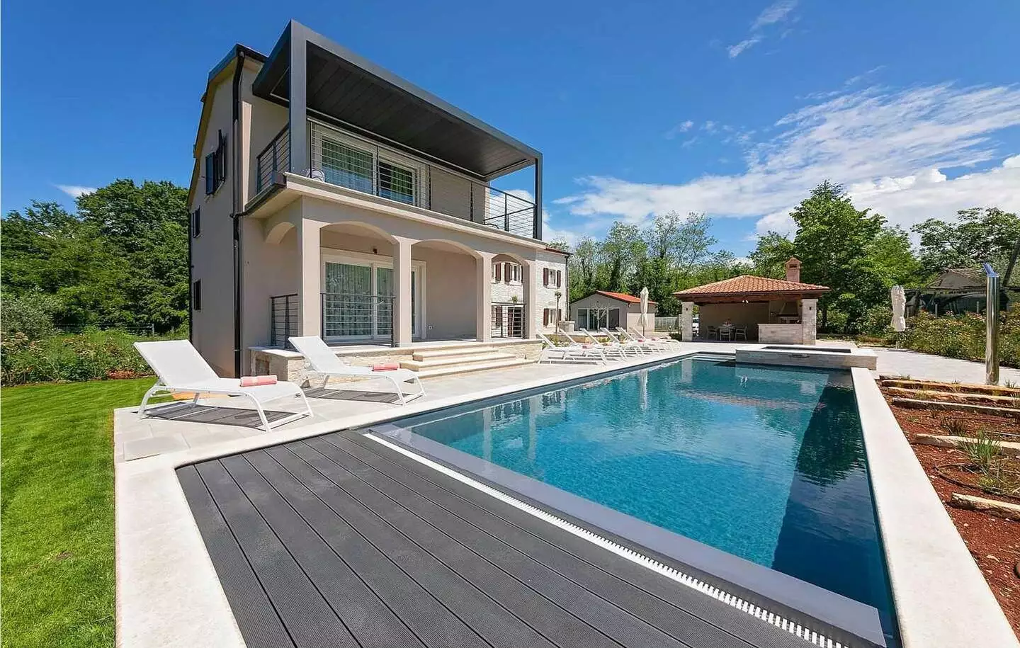 Дом 450м² в Хорватии, Новиград. Стоимостью 1300000€ аренда фото-8