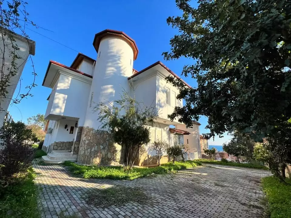 Вилла 300м² в Турции, Демирташ. Стоимостью 750000€ аренда фото-3