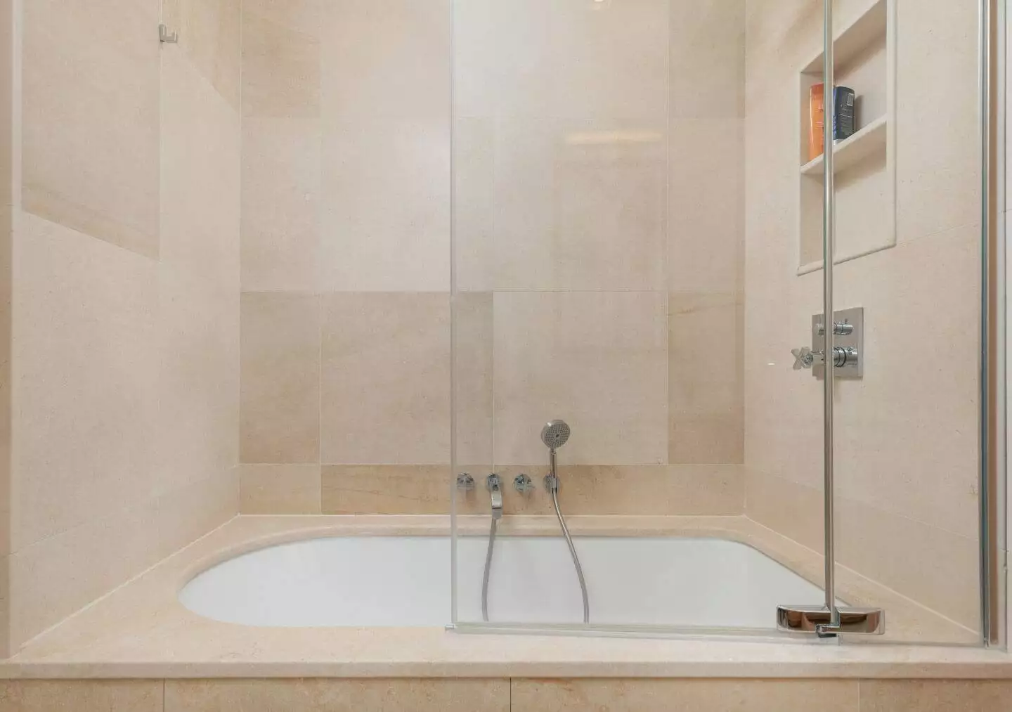 Квартира 77м² в Черногории, Тиват. Стоимостью 731500$ аренда фото-11