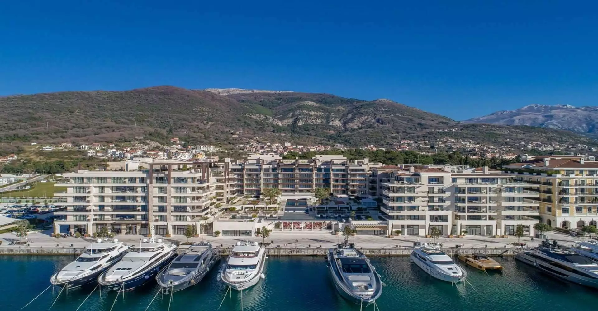 Квартира 105м² в Черногории, Тиват. Стоимостью 1061784€ аренда фото-1