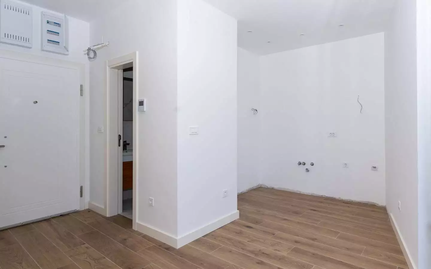 Квартира 57м² в Черногории, Тиват. Стоимостью 215000€ аренда фото-2