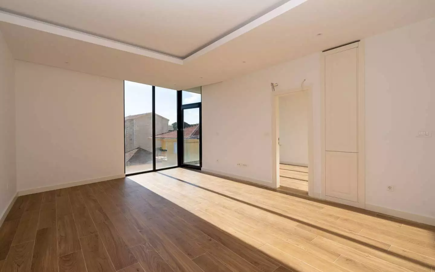 Квартира 57м² в Черногории, Тиват. Стоимостью 215000€ аренда фото-3