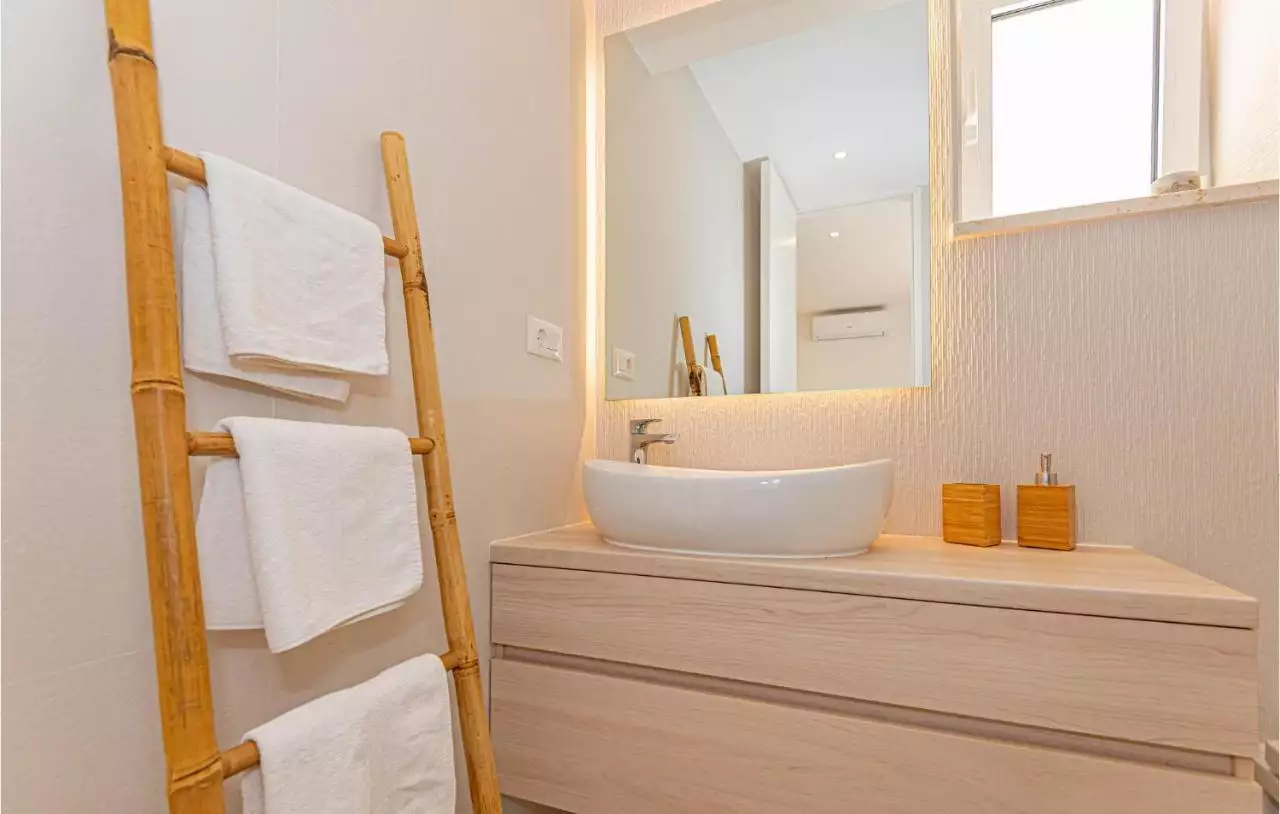 Отель, гостиница 470м² в Хорватии, Шибеник. Стоимостью 1800000€ аренда фото-23