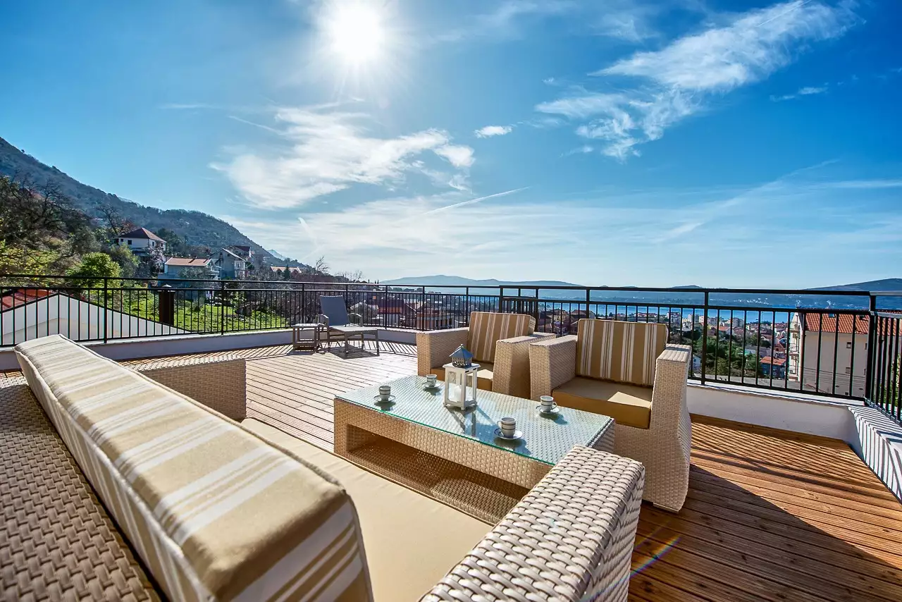 Вилла 180м² в Черногории, Тиват. Стоимостью 550000€ аренда фото-16