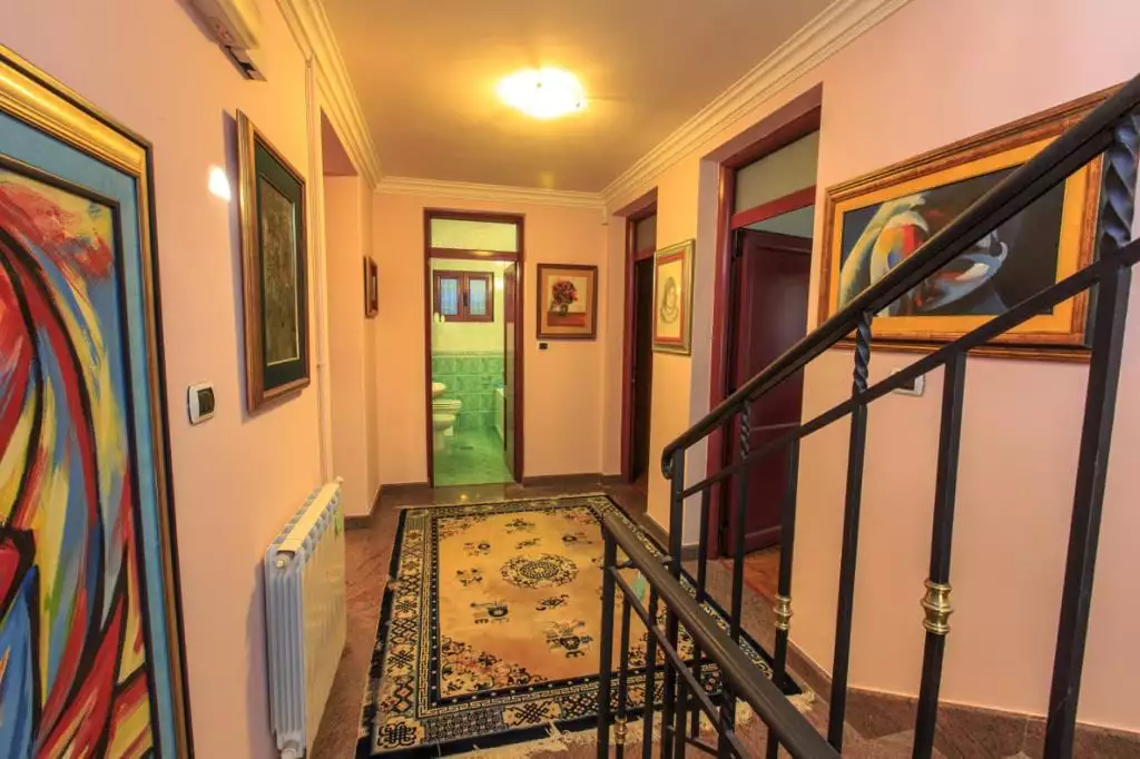 Дом 400м² в Черногории, Бар. Стоимостью 500000€ аренда фото-4