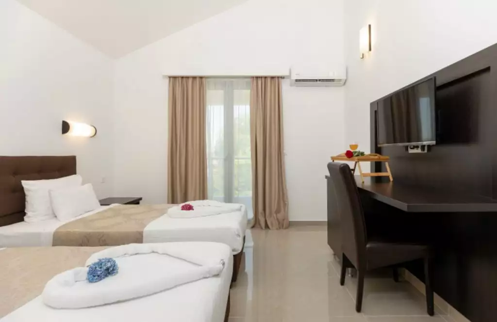 Отель, гостиница 600м² в Черногории, Херцег-Нови. Стоимостью 995000€ аренда фото-3