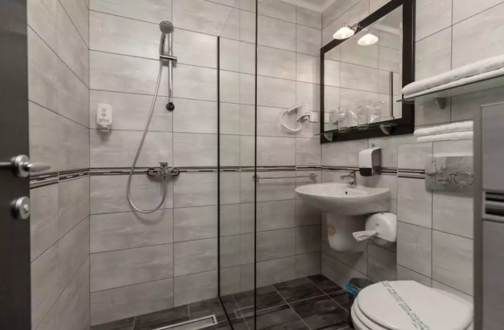 Отель, гостиница 600м² в Черногории, Херцег-Нови. Стоимостью 995000€ аренда фото-7