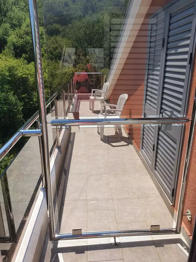 Отель, гостиница 600м² в Черногории, Херцег-Нови. Стоимостью 995000€ аренда фото-12
