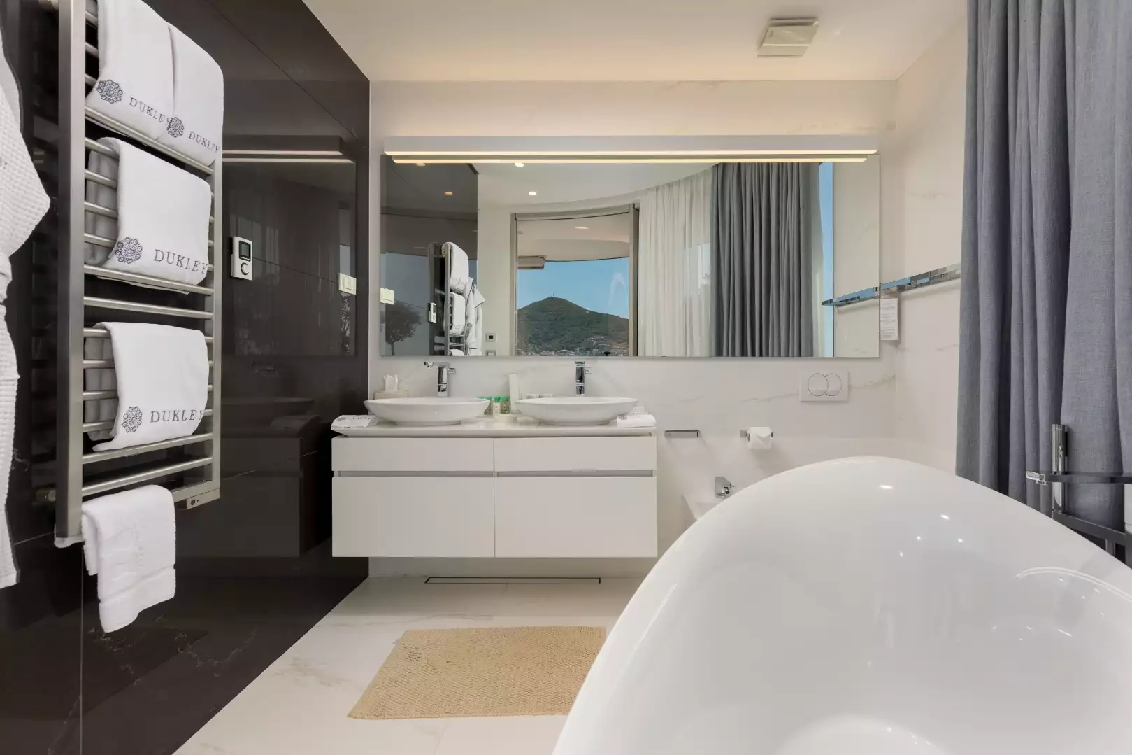 Коттедж 457м² в Черногории, Бечичи. Стоимостью 2500000€ аренда фото-11