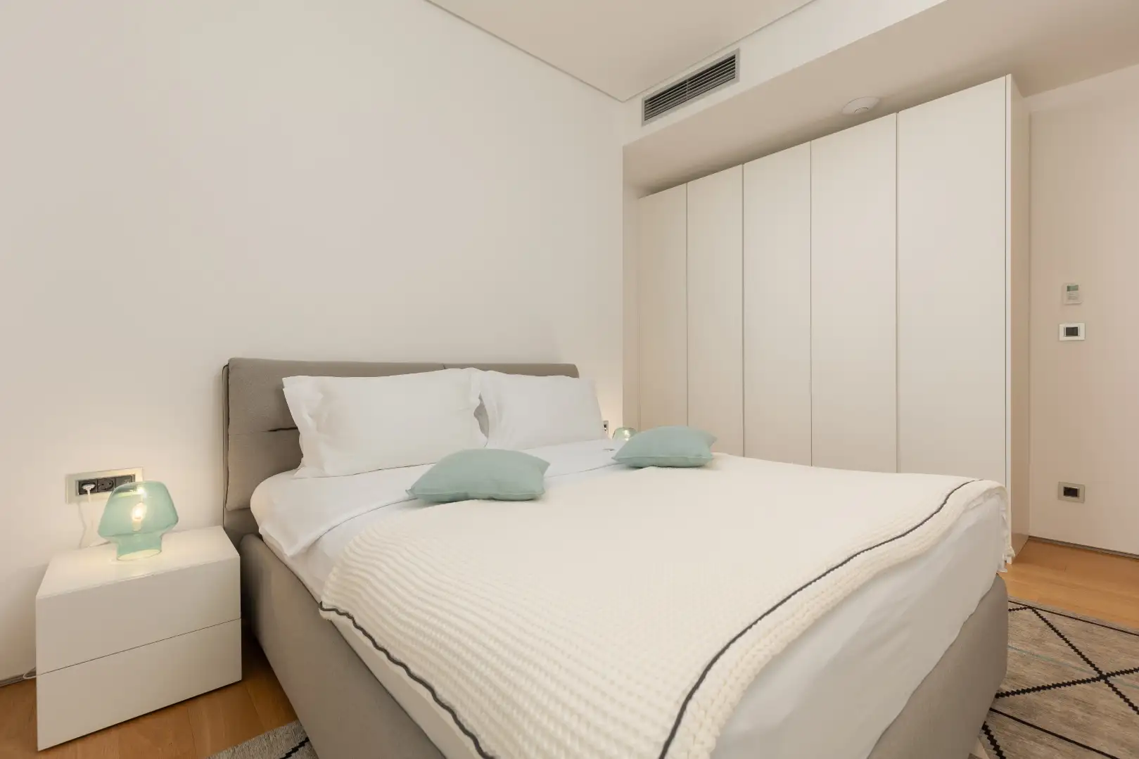 Коттедж 457м² в Черногории, Бечичи. Стоимостью 2500000€ аренда фото-4