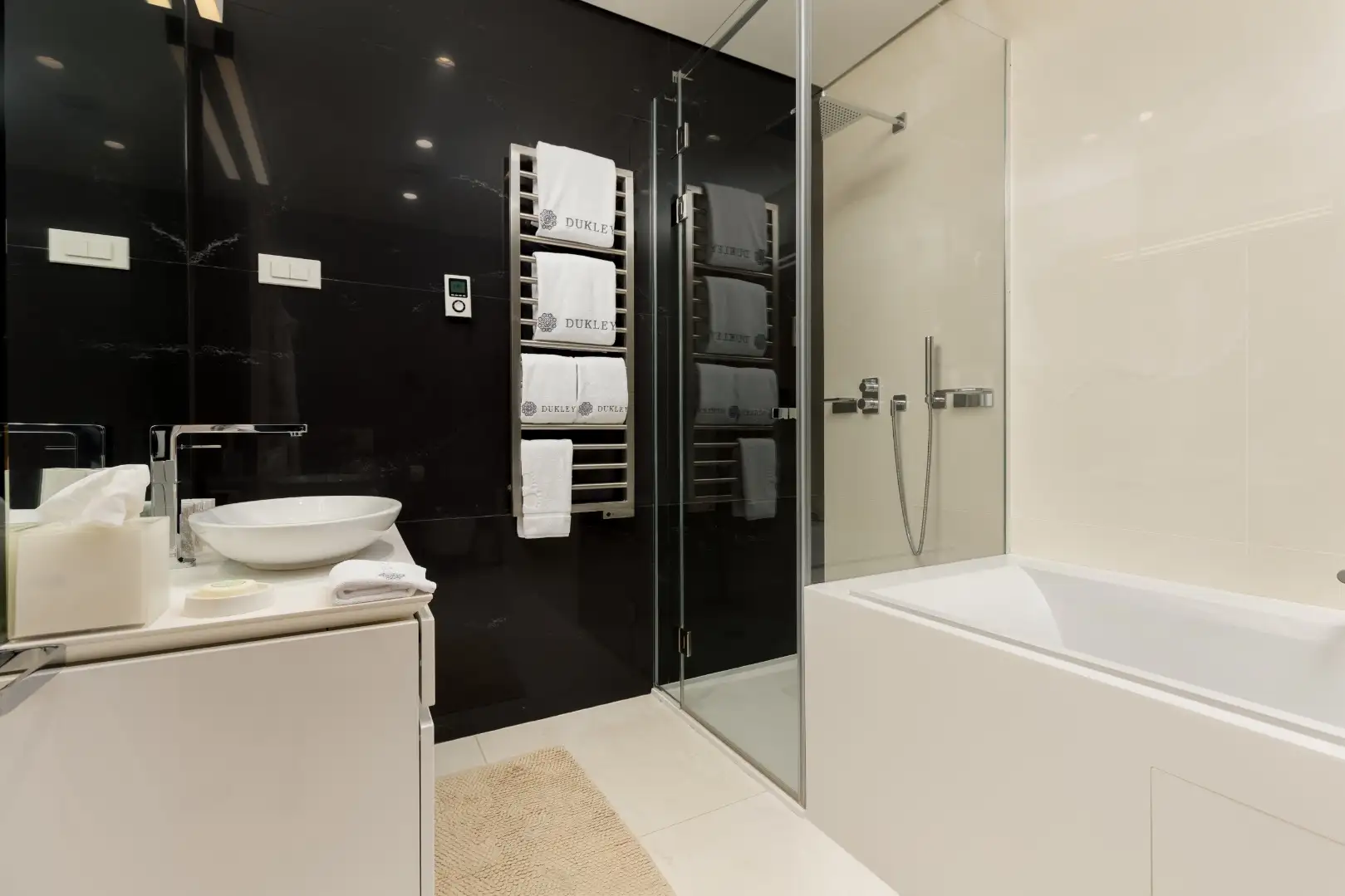 Коттедж 457м² в Черногории, Бечичи. Стоимостью 2500000€ аренда фото-6