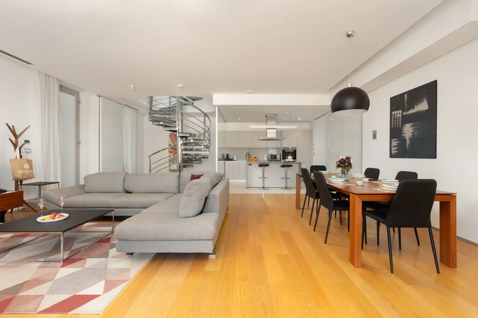 Коттедж 457м² в Черногории, Бечичи. Стоимостью 2500000€ аренда фото-21