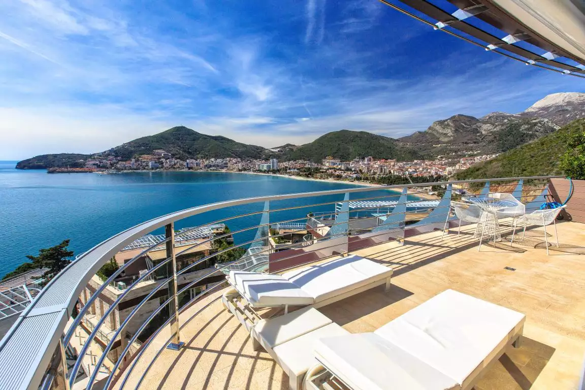 Коттедж 174м² в Черногории, Бечичи. Стоимостью 1800000€ аренда фото-1