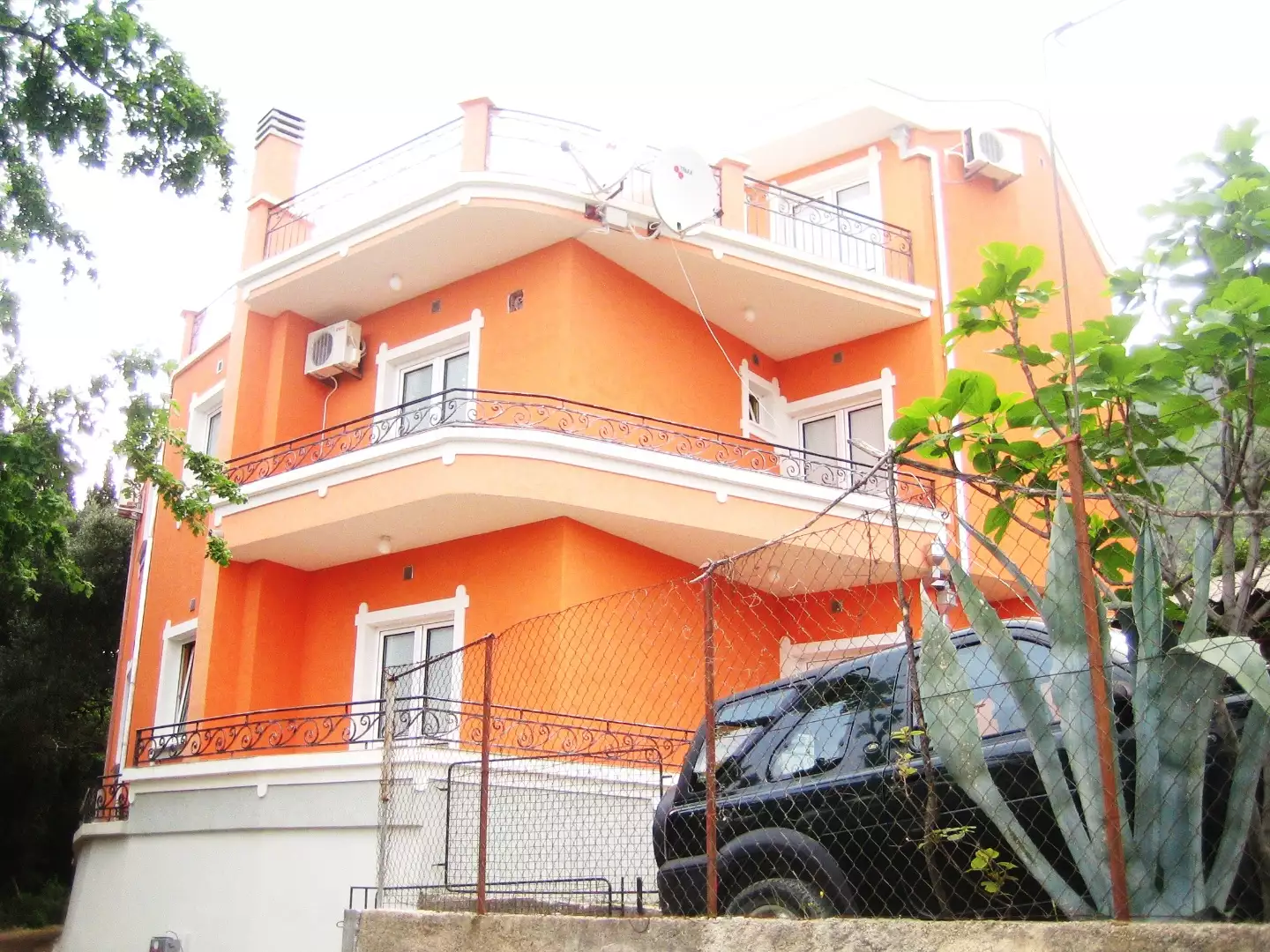 Отель, гостиница 343м² в Черногории, Бар. Стоимостью 320000€ аренда фото-1