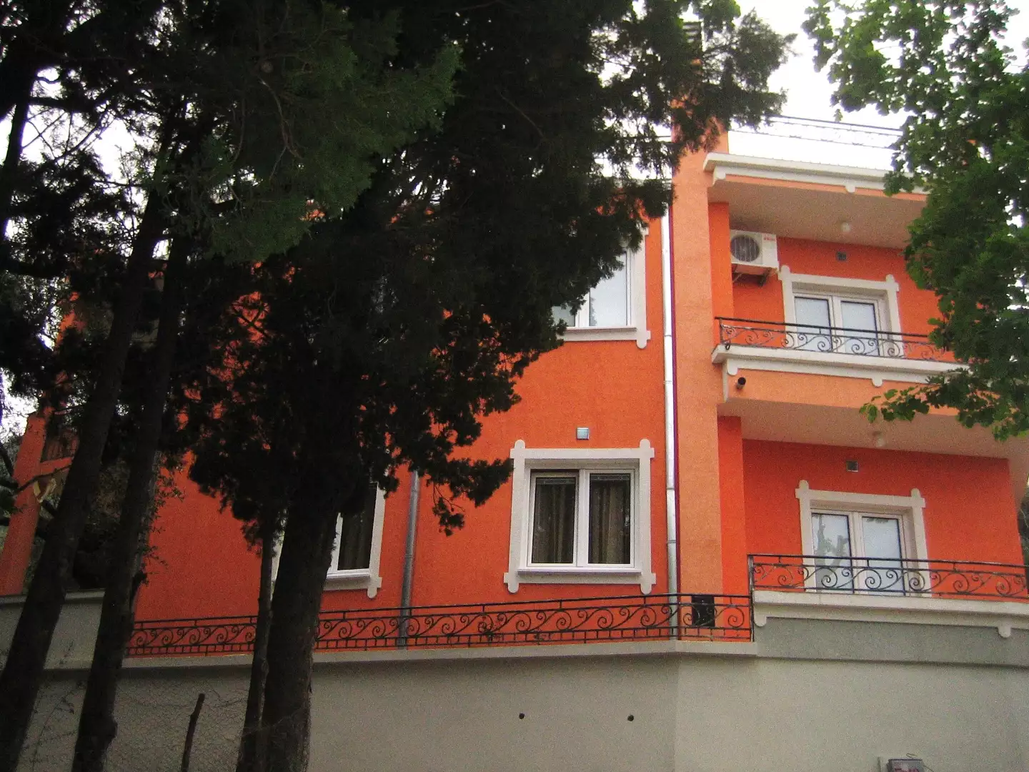Отель, гостиница 343м² в Черногории, Бар. Стоимостью 320000€ аренда фото-2