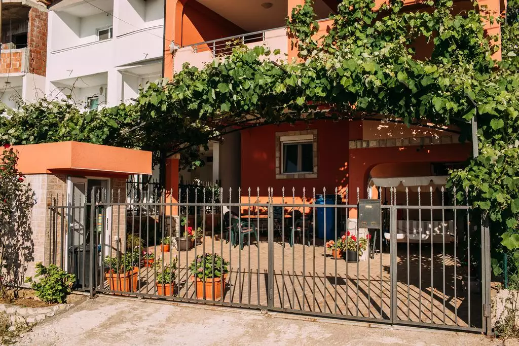 Отель, гостиница 300м² в Черногории, Добра Вода. Стоимостью 320000€ аренда фото-21