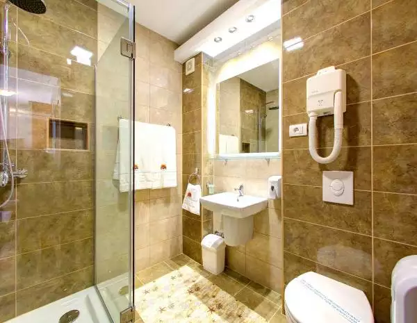 Отель, гостиница 600м² в Черногории, Петровац. Стоимостью 1650000€ аренда фото-14