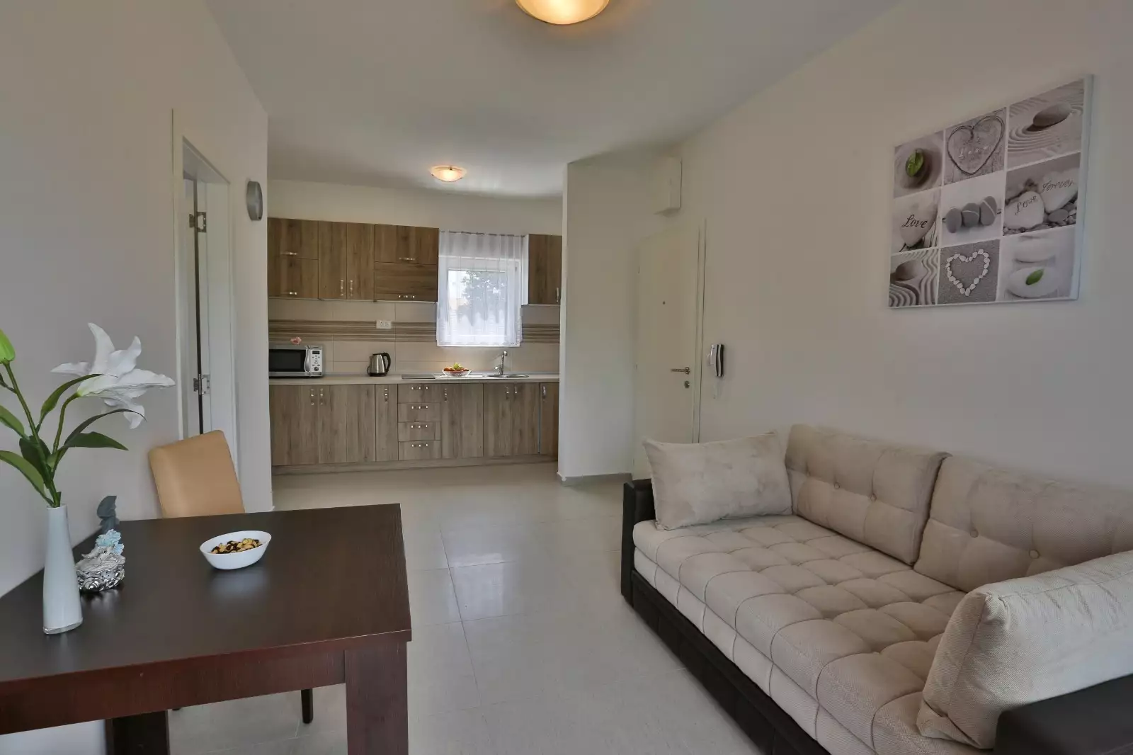 Отель, гостиница 350м² в Черногории, Тиват. Стоимостью 1200000€ аренда фото-31