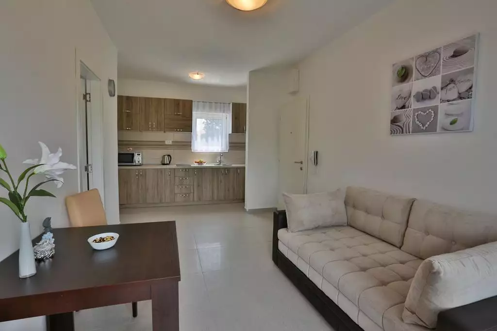 Отель, гостиница 350м² в Черногории, Тиват. Стоимостью 1200000€ аренда фото-43