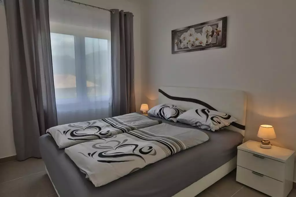 Отель, гостиница 350м² в Черногории, Тиват. Стоимостью 1200000€ аренда фото-51