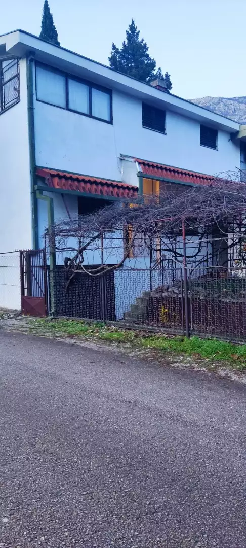 Отель, гостиница 160м² в Черногории, Сутоморе. Стоимостью 150000€ аренда фото-1