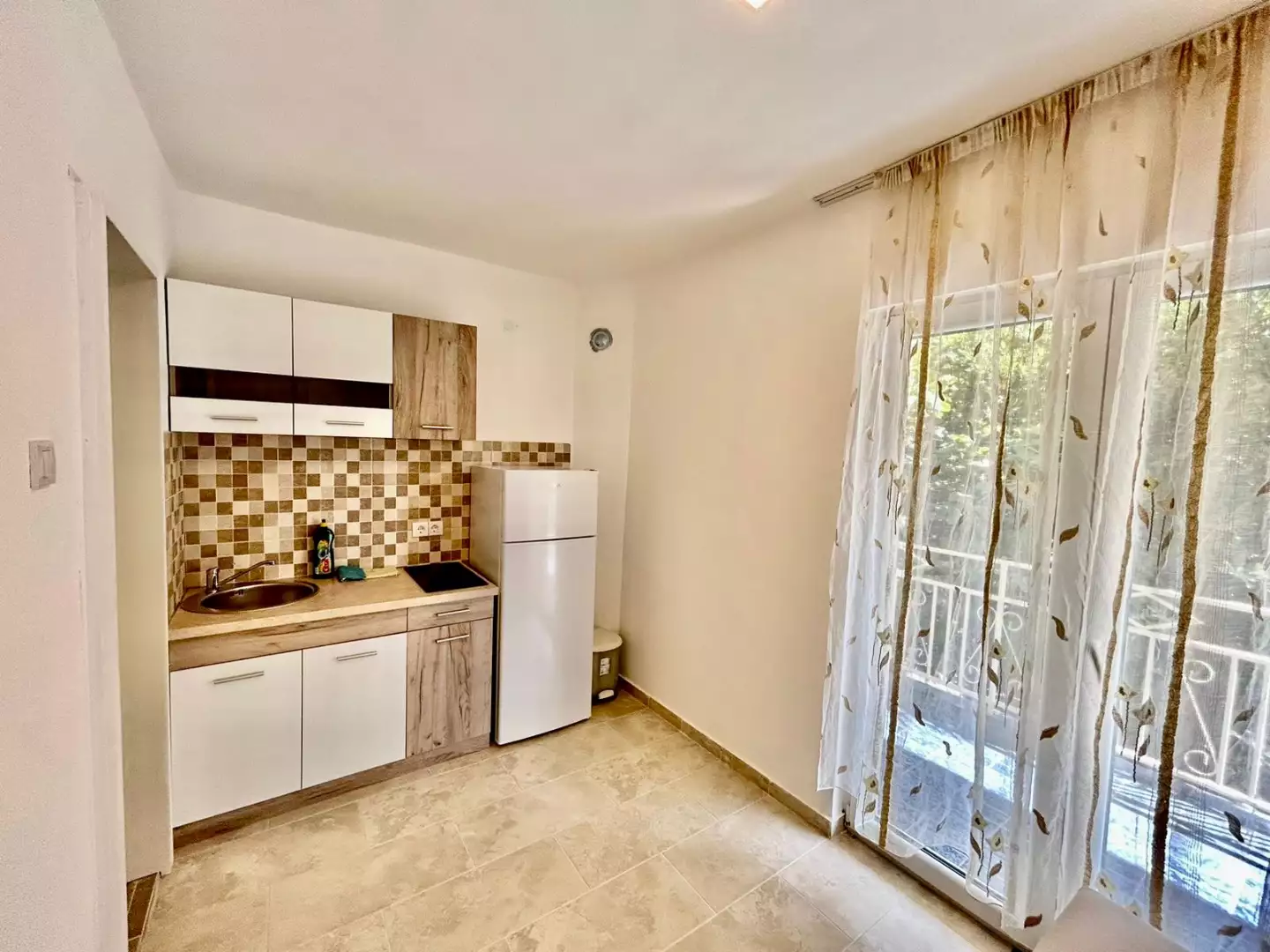 Отель, гостиница 160м² в Черногории, Бар. Стоимостью 380000€ аренда фото-7